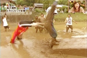 【スノボ女子HP】平昌五輪銀の中国人選手が着地失敗…頭から転倒し動けず　音楽鳴りやみ騒然　担架で搬送