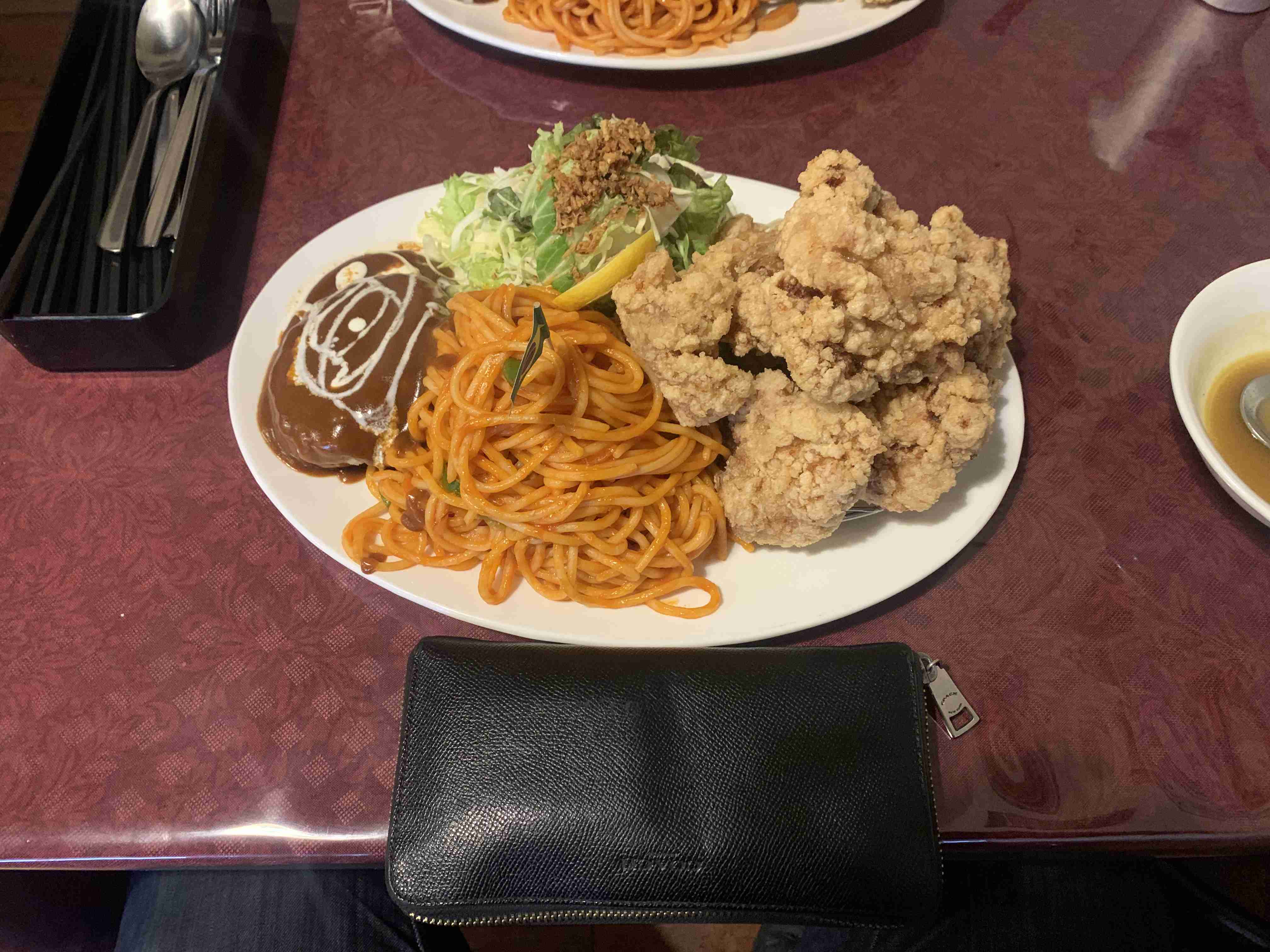 最近食べたデカ盛り画像下さい。