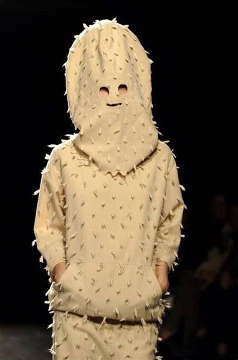 なぜ買ったんだろう…っていう謎な服