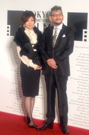 名古屋の芝居小屋の座長・名古屋山三郎が「安野モヨコの描く男」そのもの、もはや抜け出してきたと言われても信じてしまいそう