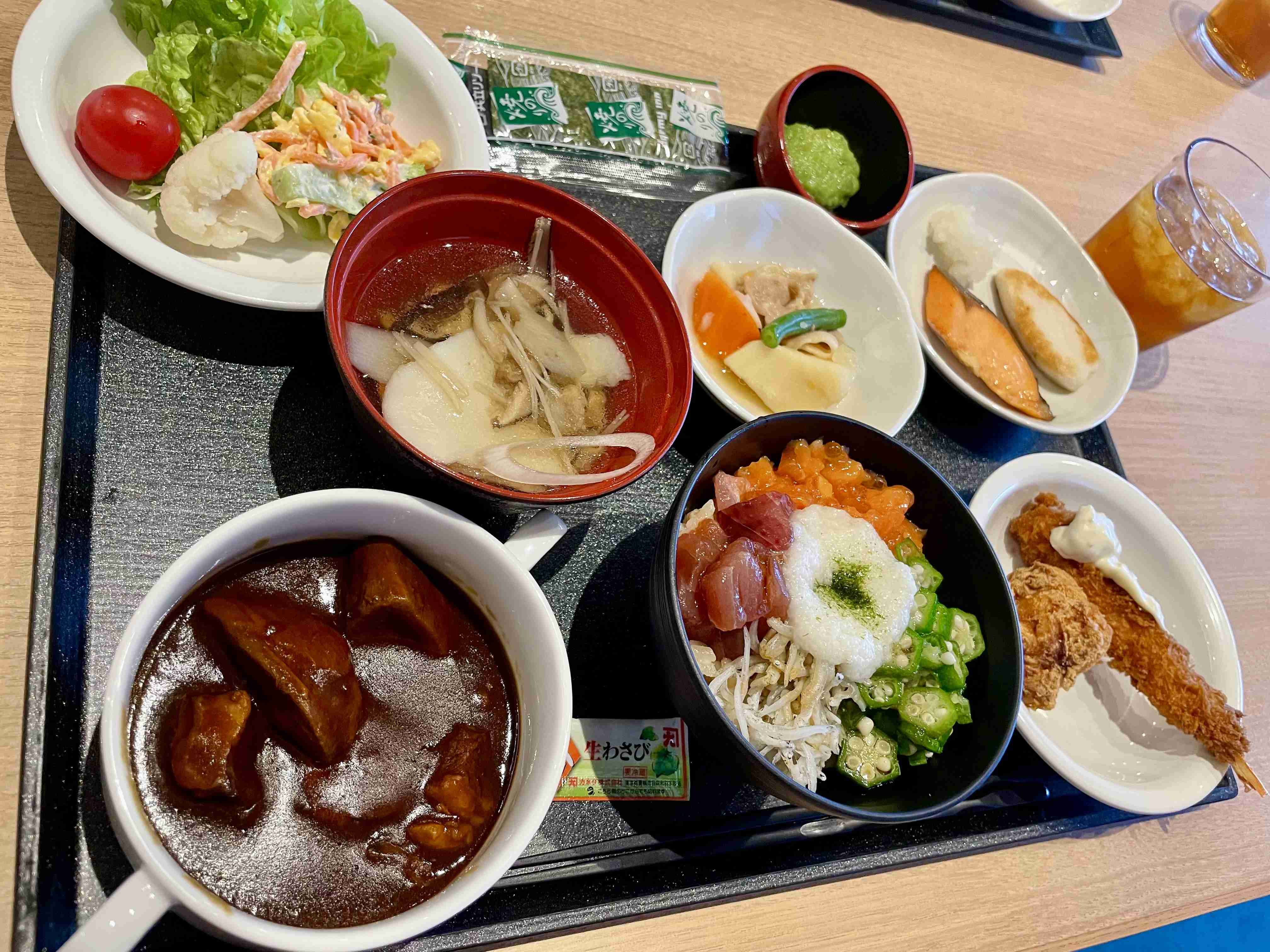 SNSでホテルの朝食の必要性が話題 「食べない方がお得」「旅行ならではの贅沢」など様々な意見が