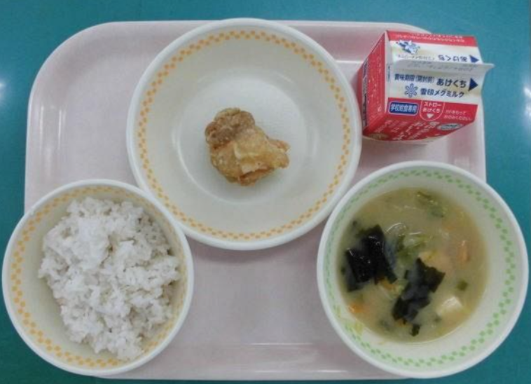 夫に「無償化で私立なんて行っても苦労する」と言われショック! タダなら“私立のほうがお得”じゃないんですか?「海外の修学旅行に50万円」「誕生日プレゼントにデパコス」格差を感じる負担とは