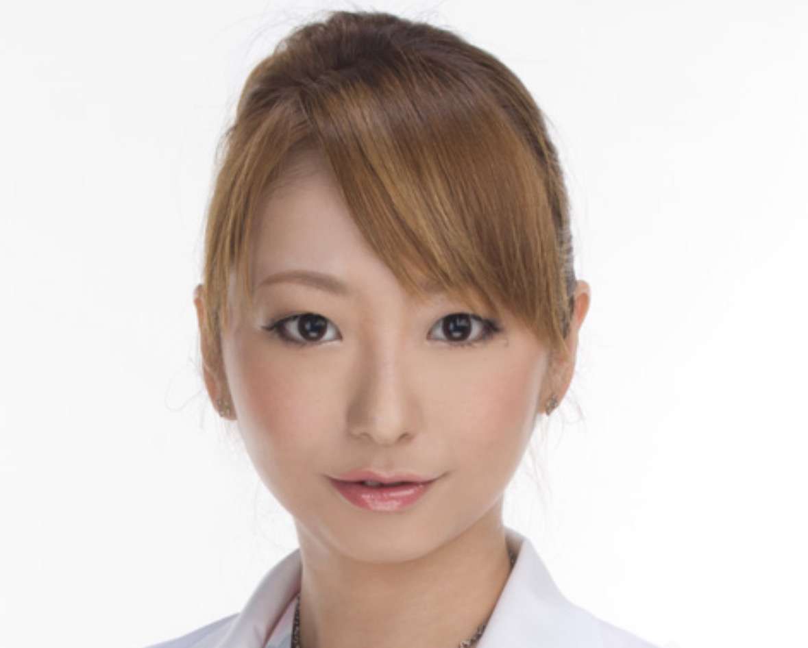 30歳女性美容外科医の“ド派手バースデー動画”が話題…“医師のインフルエンサー化”に業界内では不安も