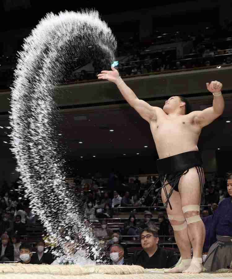 家庭科のピザで搬送された中学生、原因は…塩「3つまみ」を理解できずに調理し塩分過多か