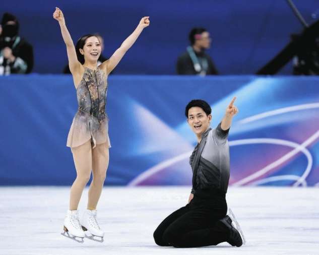 【五輪】「りくりゅう」まさかの5位発進、リフトでミス73・11点、木原龍一は約10秒間動けず　三浦は「いつも通りではなかった」…日本初のペア金へ巻き返す