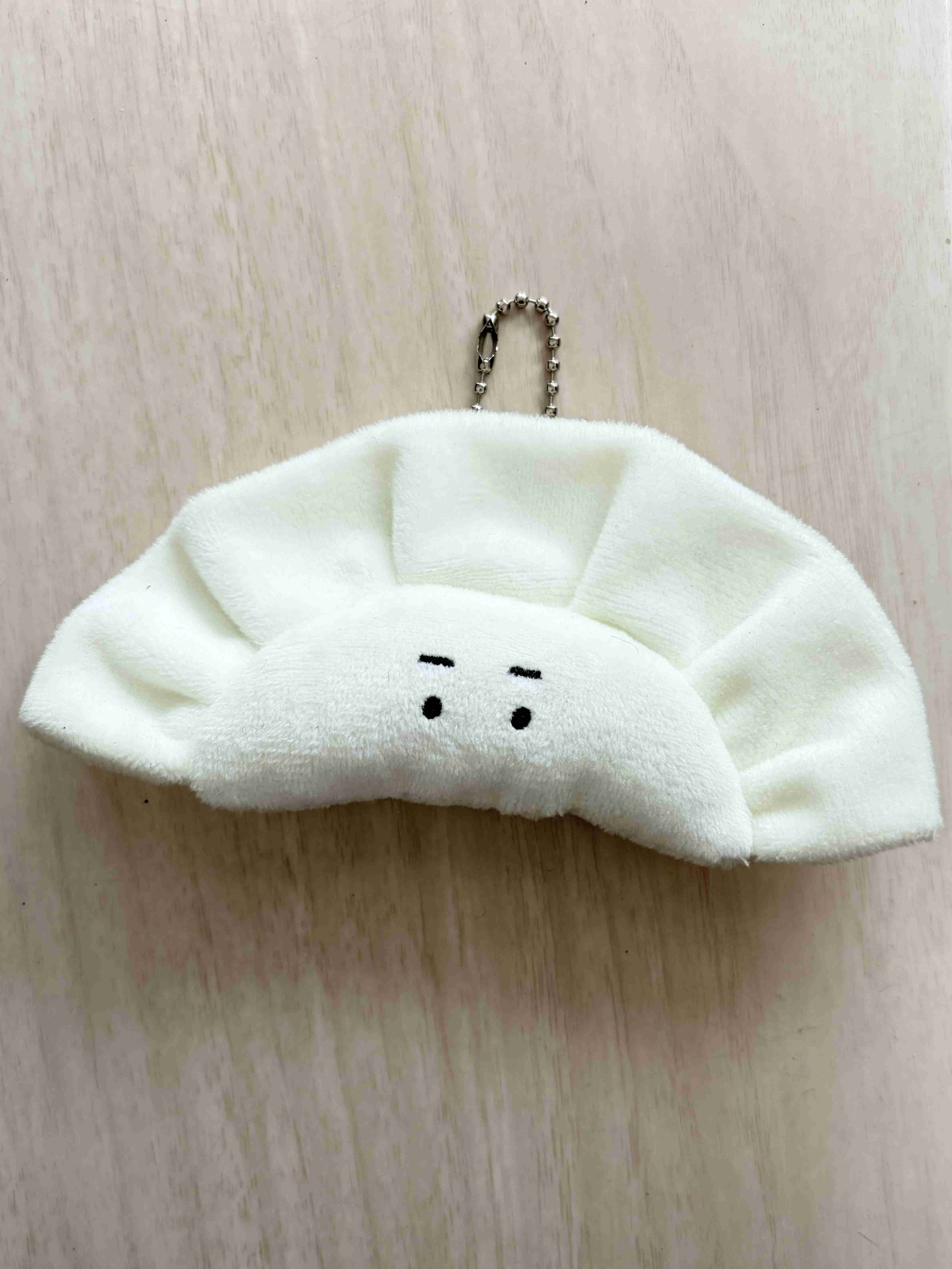 【ミラノ五輪】〝ギョーザ〟みたいなぬいぐるみ『ピエログシュカ』が人気沸騰 公式マスコットのティナ&ミロから主役奪取!?