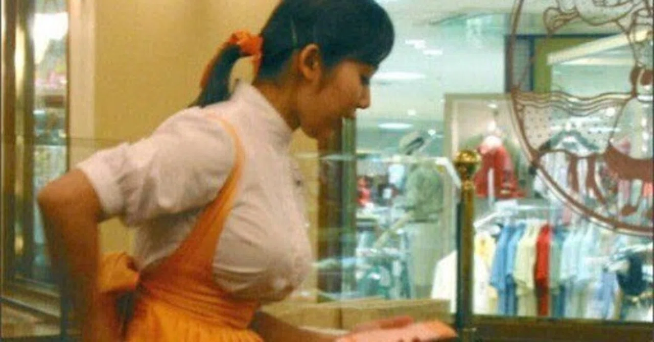 「アンナミラーズ」3年ぶり復活　制服のデザイン、そのまま