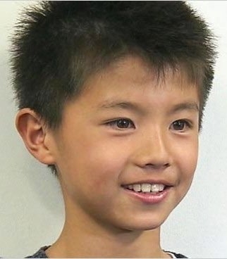 西城秀樹さんの長男・木本慎之介が堂々の舞台デビュー　「悔しさをバネに。親と比較されるのは覚悟の上」、父親譲りの歌声、度胸で引きつける