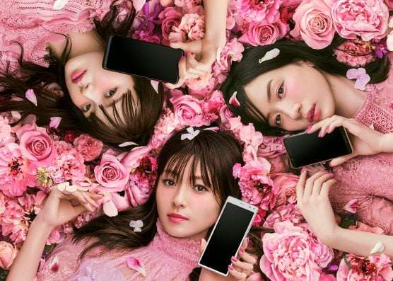 永野芽郁、“ありのままの全て”収めたフォトブック&スタイルブック決定 表紙・収録カット解禁【MAGNOLIE】
