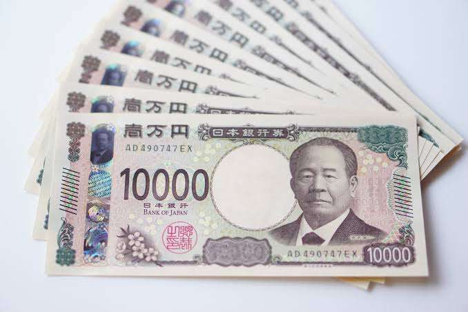 実家の経済状況＜＜＜今の自分の経済状況　な人（貧乏な実家との付き合い方）