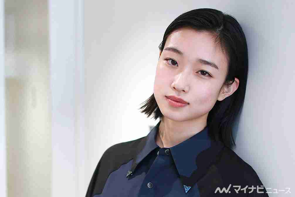 派手顔ではない美人・イケメン