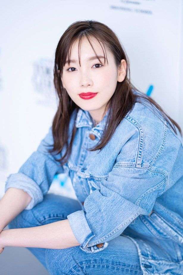派手顔ではない美人・イケメン