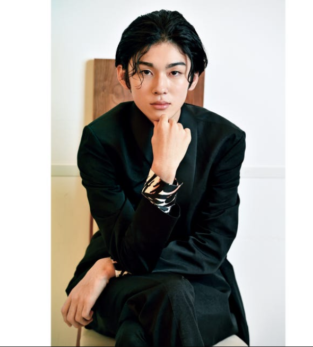 派手顔ではない美人・イケメン