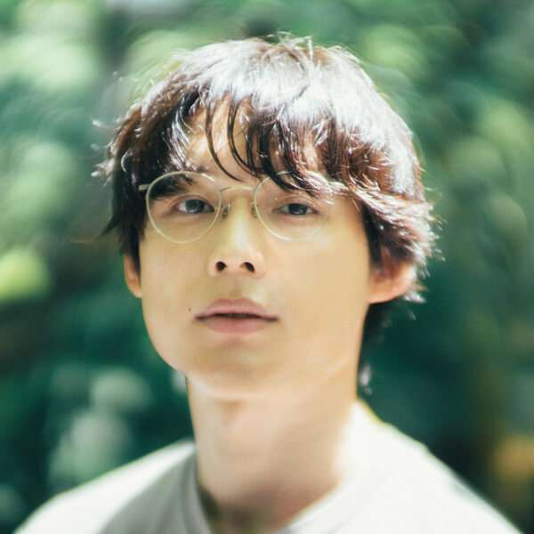 派手顔ではない美人・イケメン