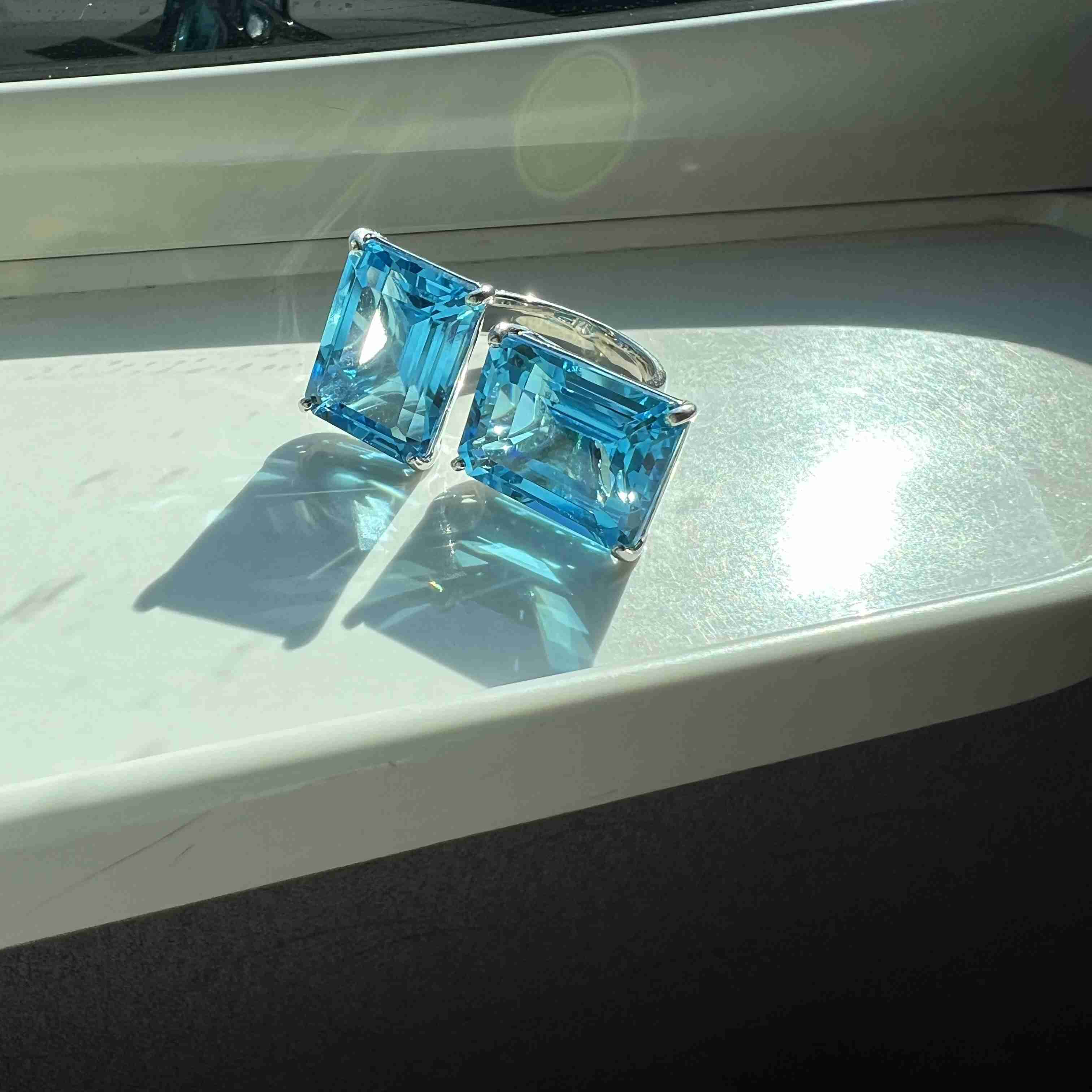 大きめジュエリーに目がいくようになった