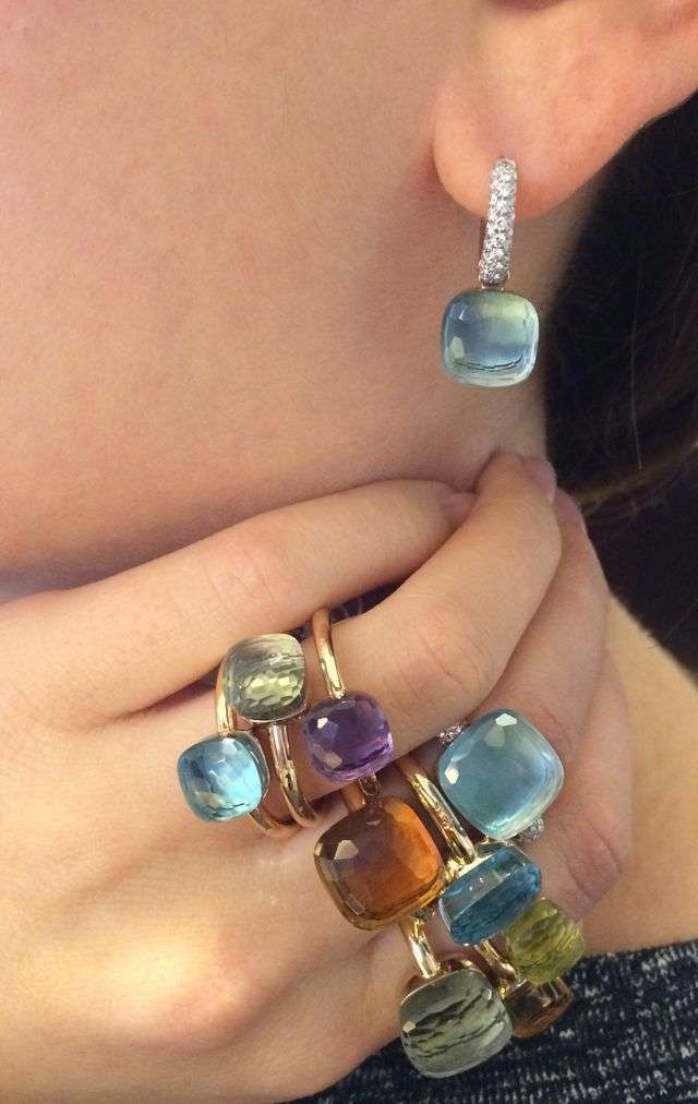 大きめジュエリーに目がいくようになった