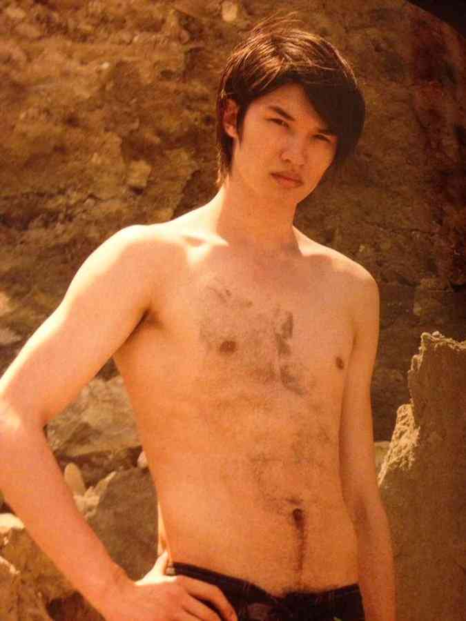 綾瀬はるか　41歳誕生日に“変装ゼロ”で銀座デートに通行人も“ギョ！”ハイジュエリーをウィンドウショッピング