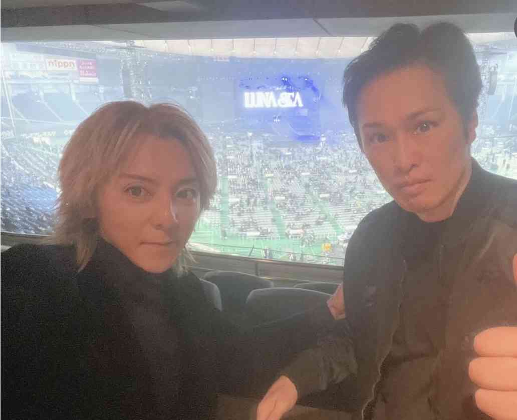 SOPHIA松岡充　変ぼう姿に「ビックリ」「何度も見返してしまう」「hideかと」騒然…現在54歳