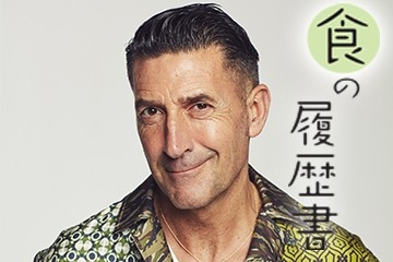〈ラーメン二郎・寸胴ドンブリ事件炎上〉「丼は食後にテーブルからカウンターに置くべきか?」で大論争、通算5555杯食べたジロリアンは「テーブル拭くまでが完食です」