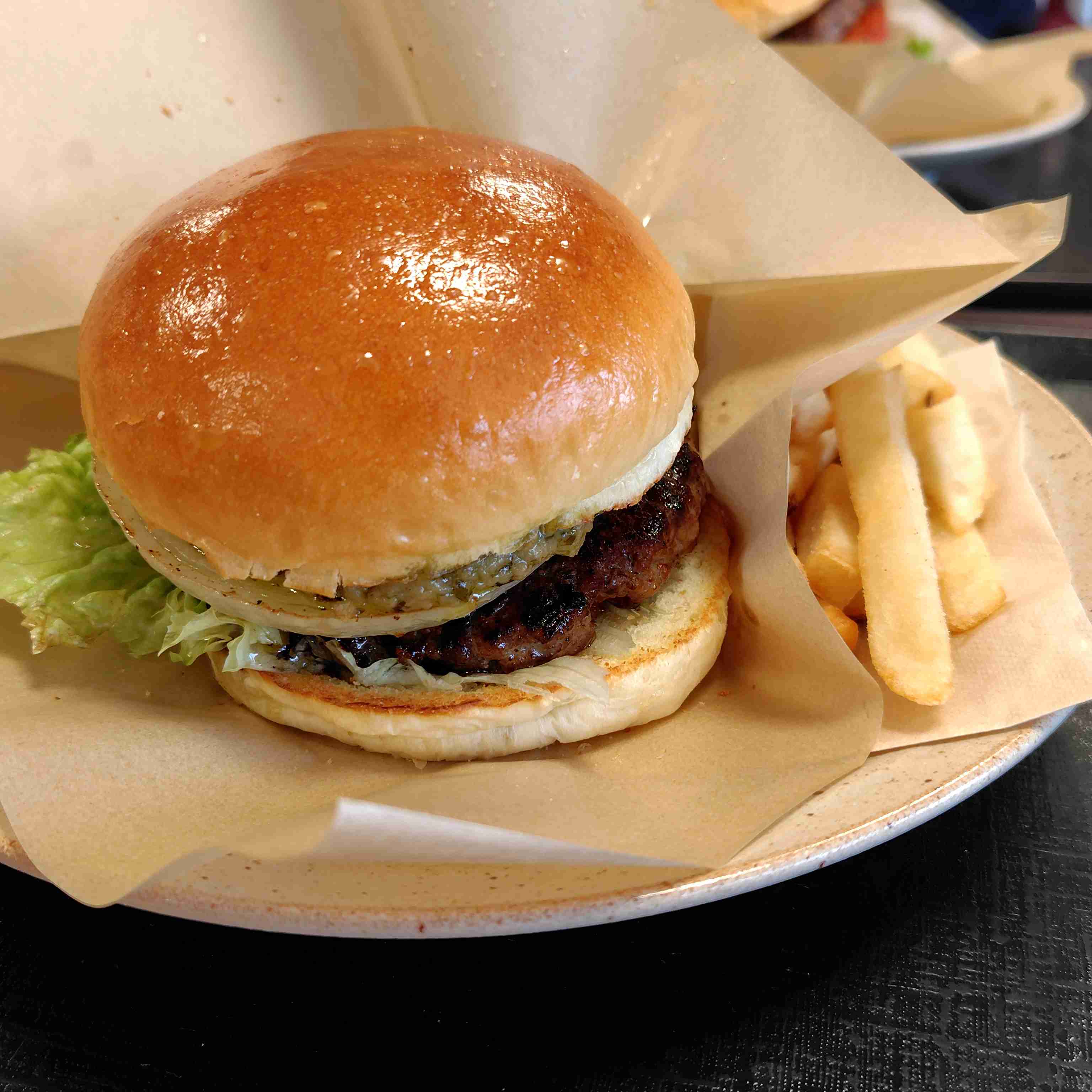 最近食べたハンバーガーの画像下さい。