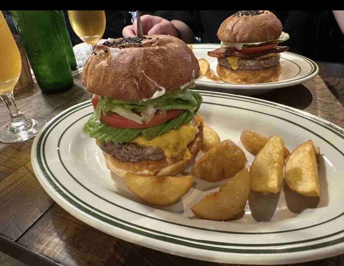 最近食べたハンバーガーの画像下さい。