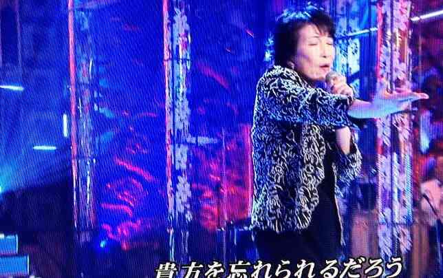 高市首相、YOSHIKIのブランケット愛用姿が中継に…木村拓哉、櫻井翔ファンも判明し芸能人に求められる“政治との距離”