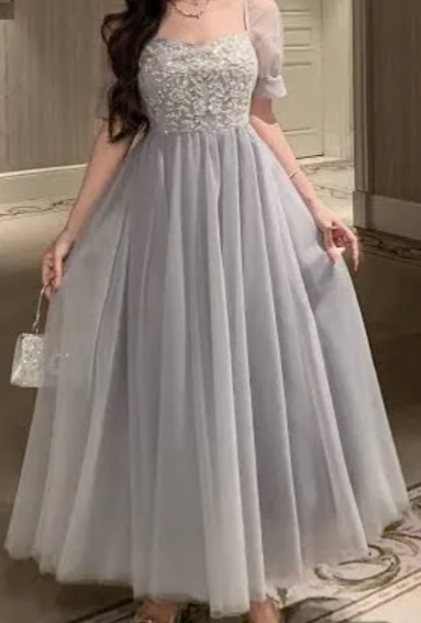 結婚式のお呼ばれパンツドレス