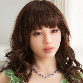 お人形さんみたいな顔