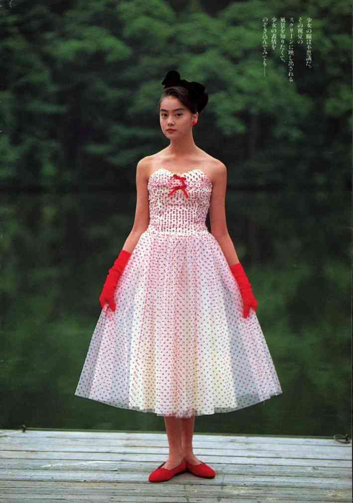 お人形さんみたいな顔