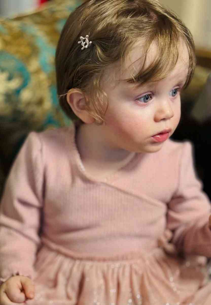 ハメネイ師の妻と1歳2か月の孫も「殉死」…イラン国営テレビ