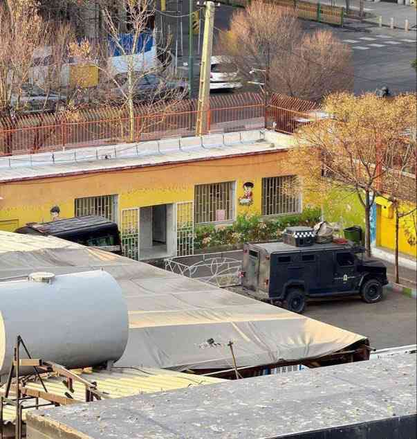 女子学校の爆撃は「イランの仕業」　トランプ大統領　クルド人勢力の参戦は拒否