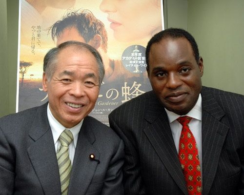 「もう一度テレビで見たい外国人タレント」ビビアン・スーを抑えた圧倒的1位は独特の日本語が印象的