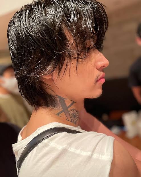 岡田将生が第１子誕生後初投稿「わたくしはパリが好きだ」エッフェル塔＆ルーヴル満喫ショット