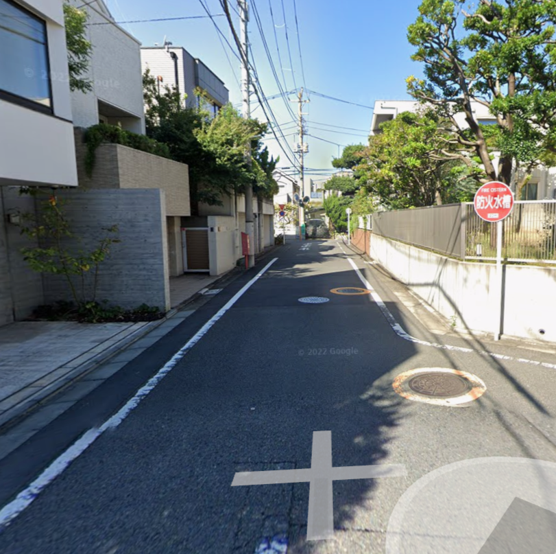 自転車にベルを鳴らされる