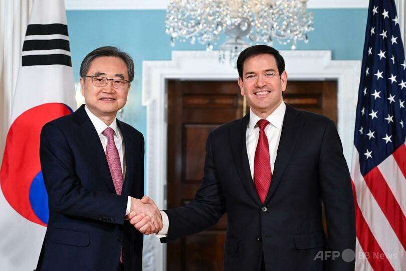 イランが4000km先の米英基地に弾道ミサイル発射 　パリ・ロンドンも射程に　欧州に走った衝撃と「隠された兵器」