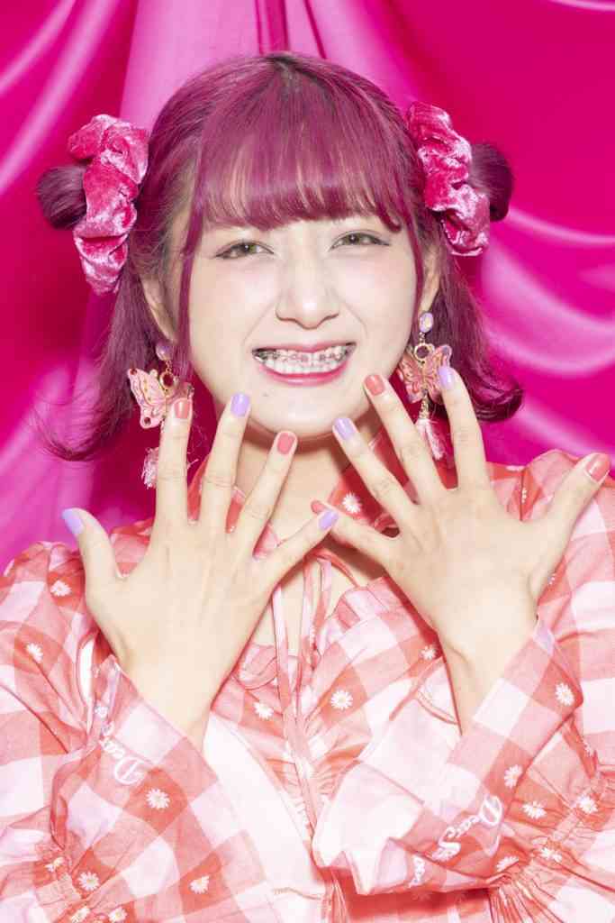 “顔面骨切り大手術”報告から6日後…しなこ、ナチュラルメイクで雰囲気ガラリ「いつもと違う雰囲気も素敵」