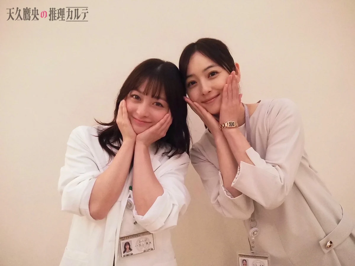 佐々木希「最近、髪切ったんです」姫カットボブ姿にファン「かわいすぎる」「美しすぎ~」の声