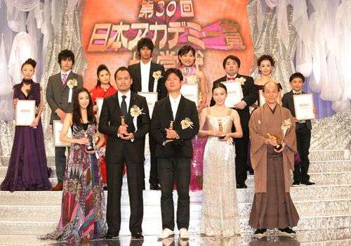 歴代の日本アカデミー賞の衣装が見たい