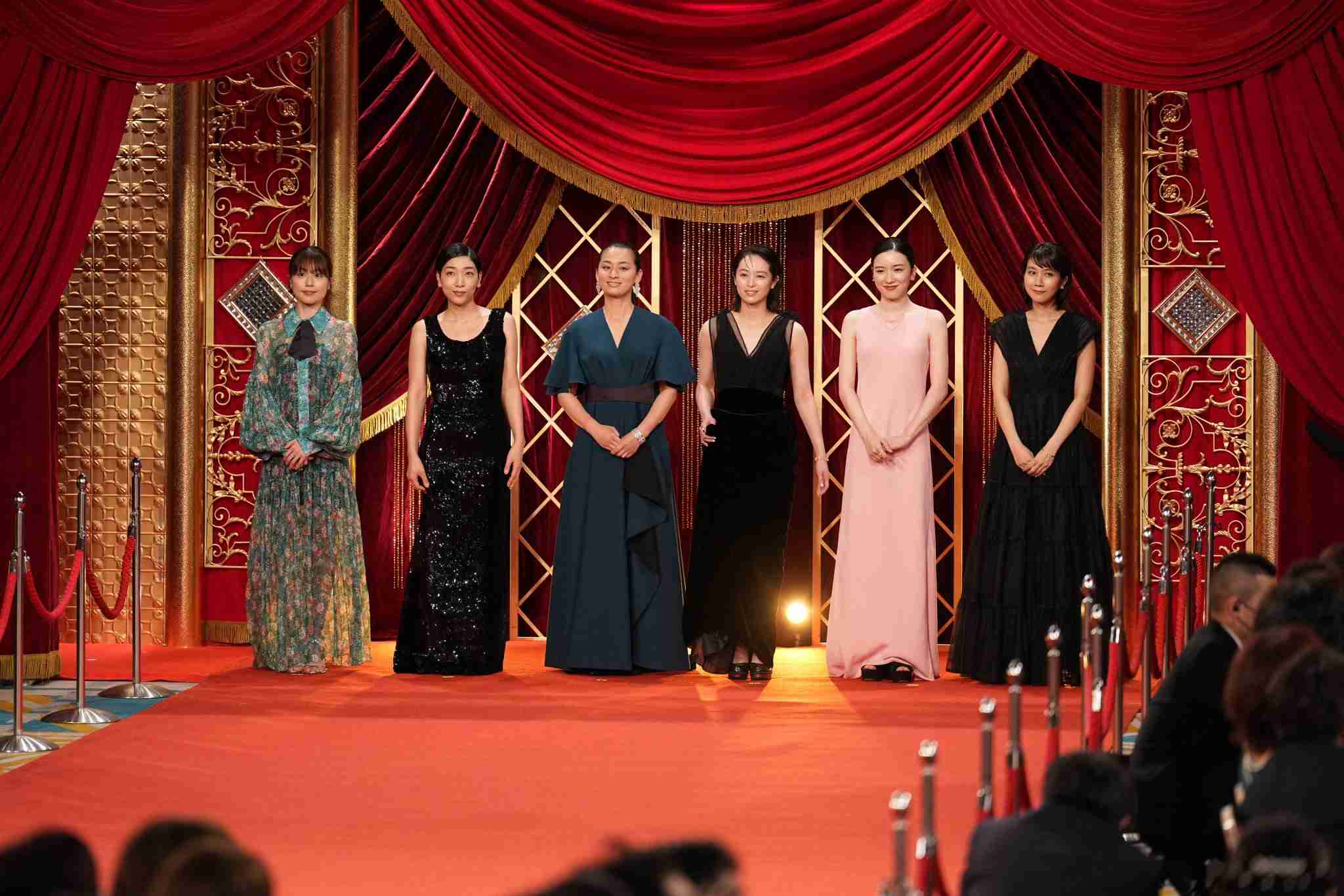 歴代の日本アカデミー賞の衣装が見たい