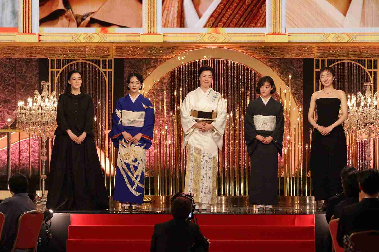 歴代の日本アカデミー賞の衣装が見たい