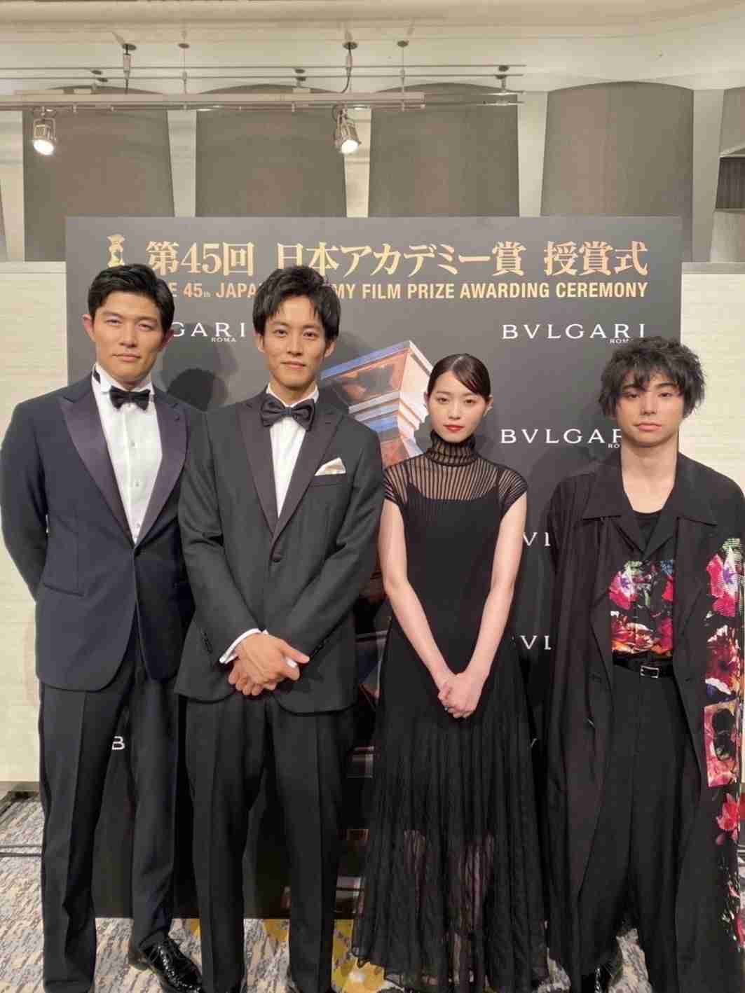 歴代の日本アカデミー賞の衣装が見たい