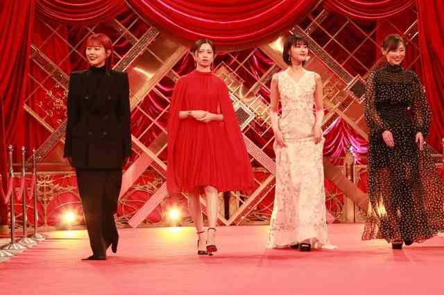 歴代の日本アカデミー賞の衣装が見たい
