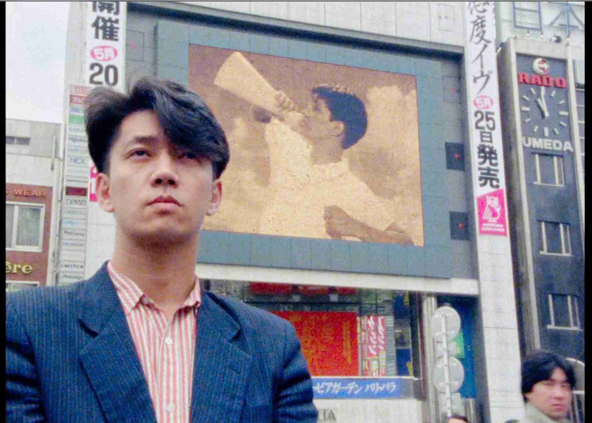 イケメンの画像だけで1000コメントを目指すトピ