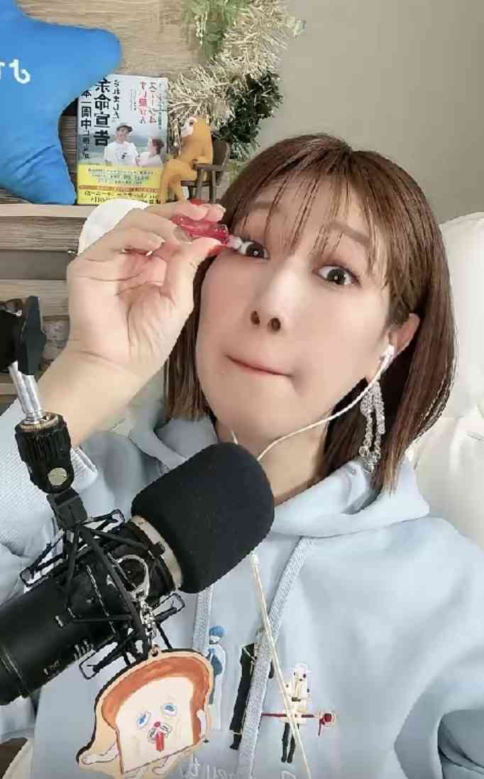 ひそかに見守っていること
