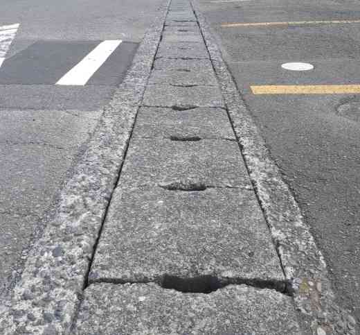 自転車での歩道通行は全面禁止？　“原則車道の左側”に子育て世代から不安の声…識者が語る例外とは