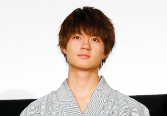 【佐野勇斗】28歳の誕生日を報告　「上京して早10年…」これまでを振り返り「全部正解にできた気がします」　「爆裂楽しい未来をもぎ取り滅」【M!LK】