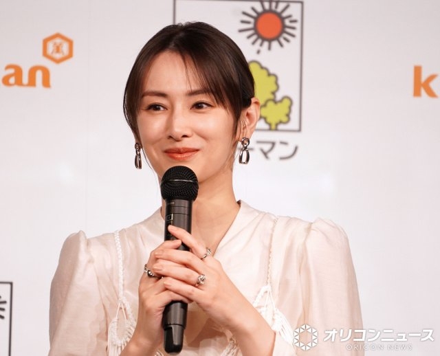 DAIGOの家族旅行ショット！長女が北川景子に「そっくり」「もうこんなに大きく」「可愛すぎ」とほっこり