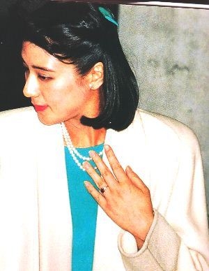 結婚後の婚約指輪