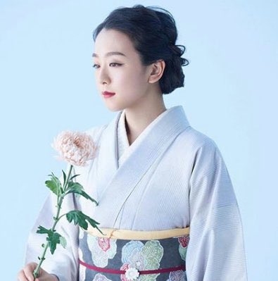 浅田真央さん 35歳、加賀友禅の完璧着こなしに絶賛の嵐「まさに大和撫子」「品があって綺麗」