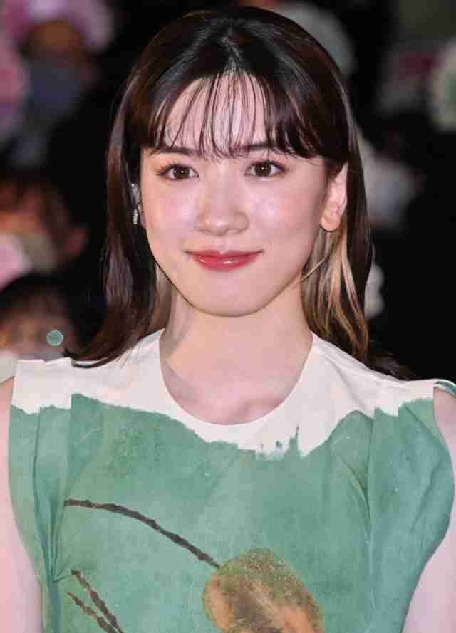 永野芽郁　8カ月ぶりインスタ更新で「初めての赤？オレンジ？」の髪色披露にファン歓喜「可愛すぎ！」